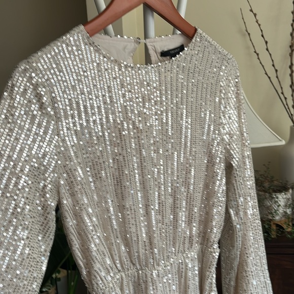 🥂👗✨ Forever21 Sequin Peasant Long-sleeve Mini Dress-S-Champagne-NWT - Picture 12 of 16